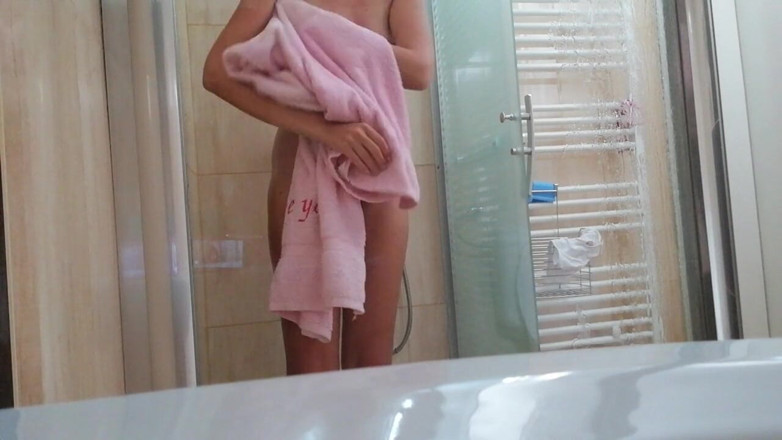 Cuteblonde666: Sexy und behaarte mädchen heiße dusche im hotel