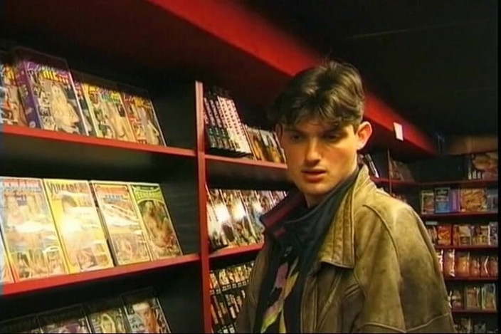 Porno kino: Anal pieprzona nastolatka z niemieckiego dostała twarz w bibliotece