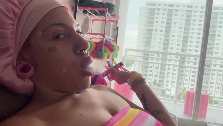 Nali Marie: Vaping Nicotine Fetish Smoke Fetish Teen Vape Smoking Cigarettes Smoke...