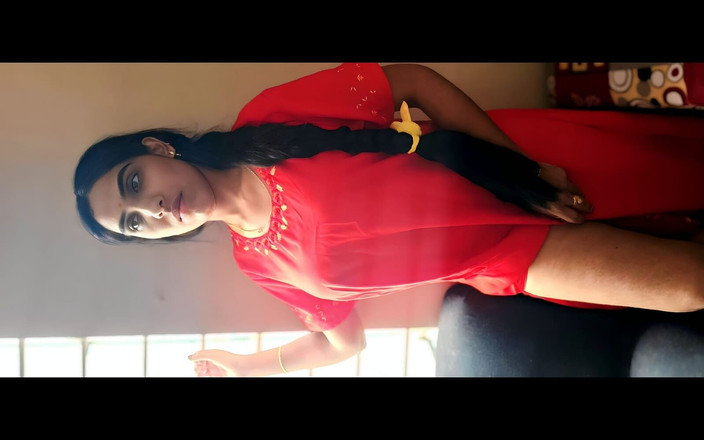 Parizadi: Abang tiri muda dikongkek keras selepas melihat keindahan adik tiri...