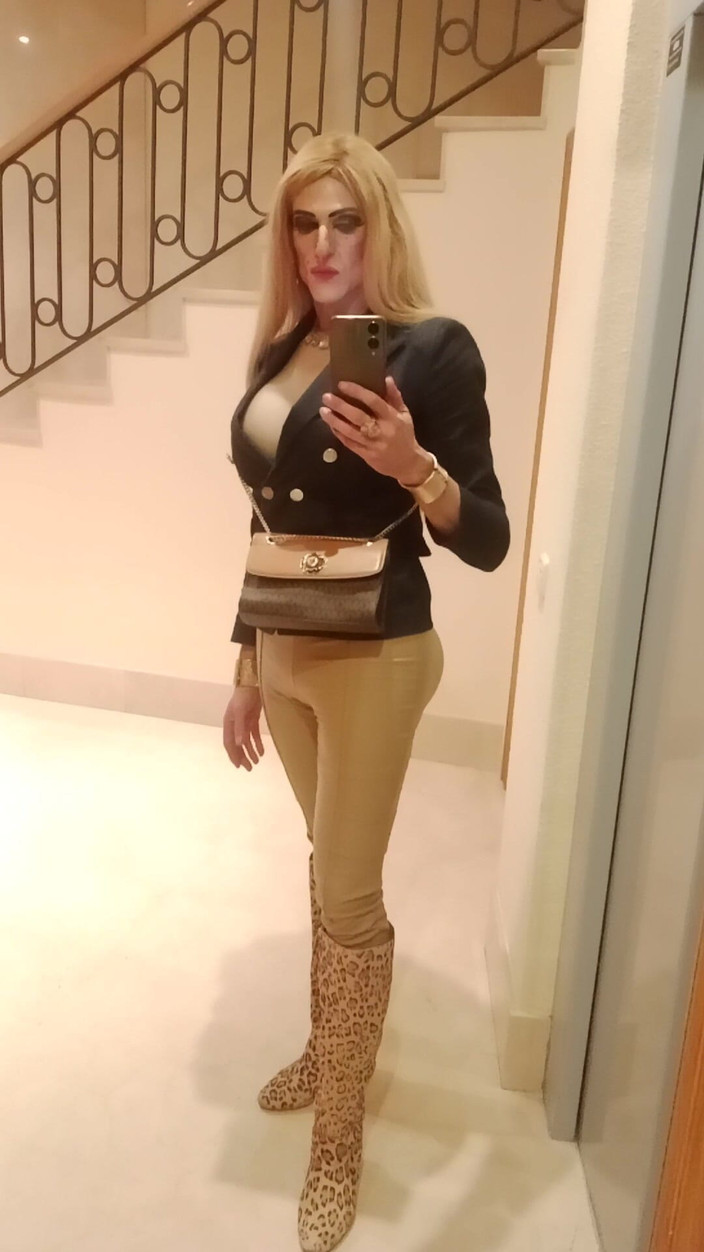 Tatiana Zorrita: 3 छोड़ना