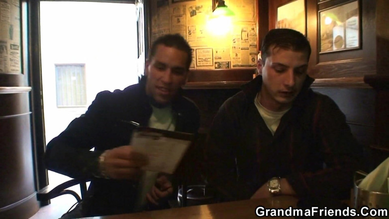 Grandma Friends: Granny Gets Fucked and Creamed