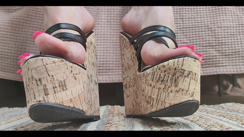Goddess Lena: Hot Wedges Teasing