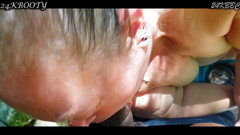 24KBBC: 川のほとりで頭を下げて