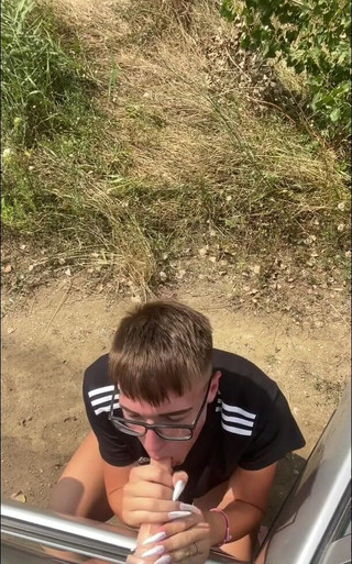 Dreamboy_506: 我是你在路边的荡妇