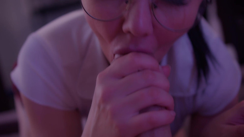 Alexa and Alex Moore: Slut Gives Deepthroat Blowjob