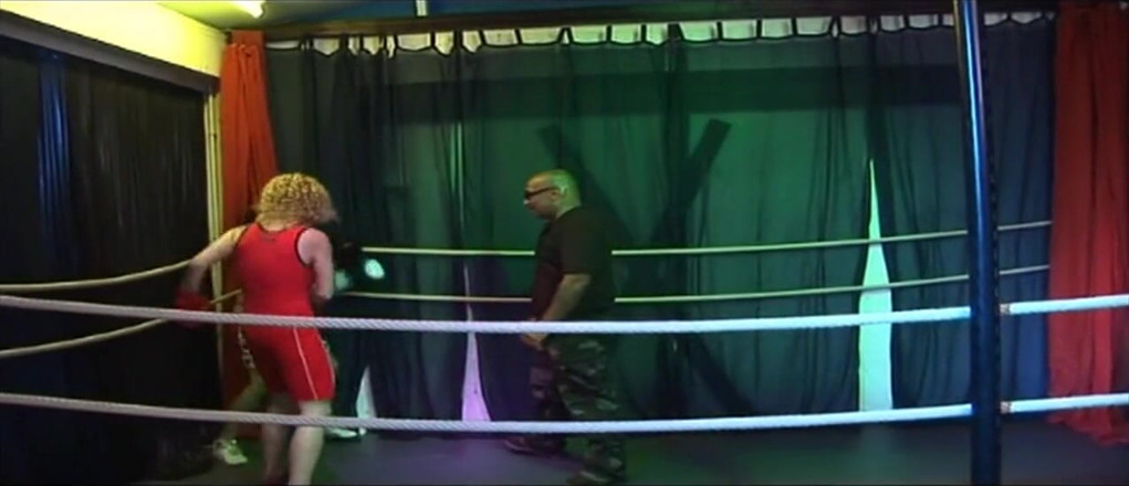 Night wank: Blonde Mature Babe's Dripping Rosebud Gangbang in Wrestling Ring