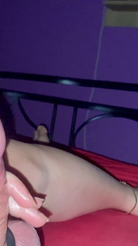 Punheta sexy e pés bonitos