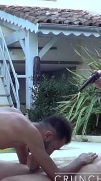 Bu harika Fransız pornosu amator'un tadını çok seksi adamlarla prezervatifsiz çıkarın