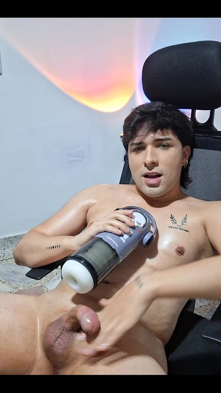 Diego_latinboy: Masturbation