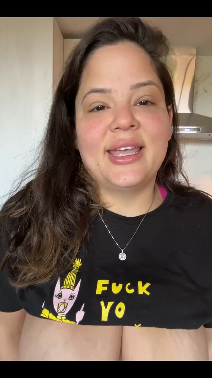 Dani Valentina: Stream langsung dengan Dani Valentina