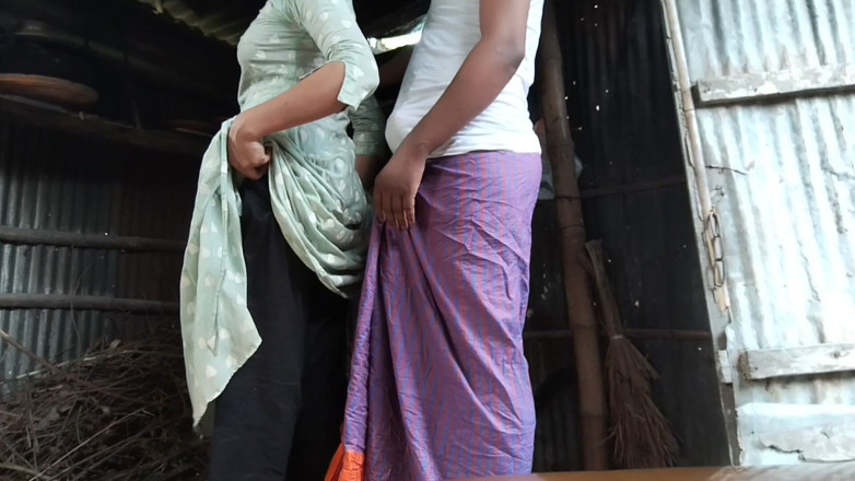 Boneshaker: Bhabhi desi tempatan dan devar video seks panas di luar