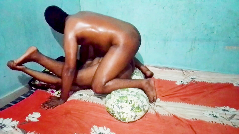 Hoktoml99: Memek sempit pacar india dientot habis-habisan sama pacarnya di rumahnya