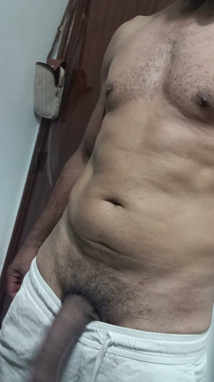 Boy top Amador: ดูขนาดของอวัยวะเพศนุ่มของฉันสิ