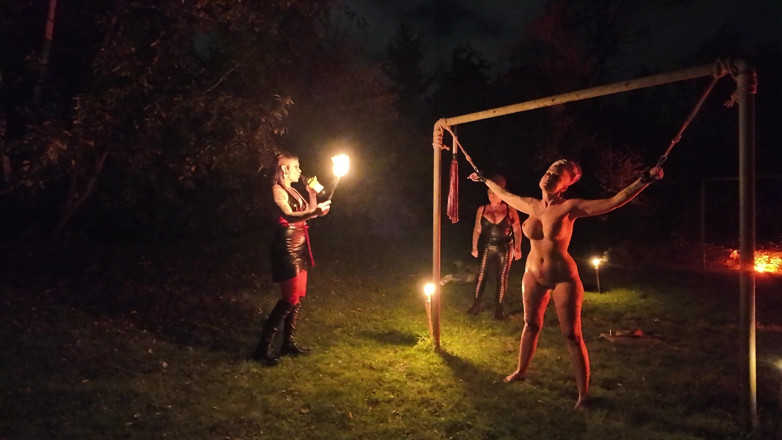 Domina Dark: Fire Breather