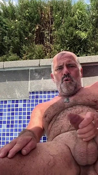 Papibears jacuzzi wichsen