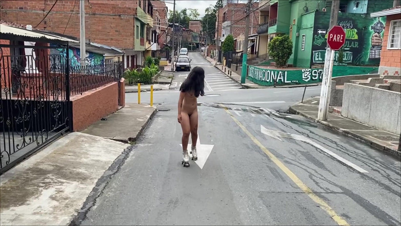 Rollerpublic: Ketelanjangan rol di jalan