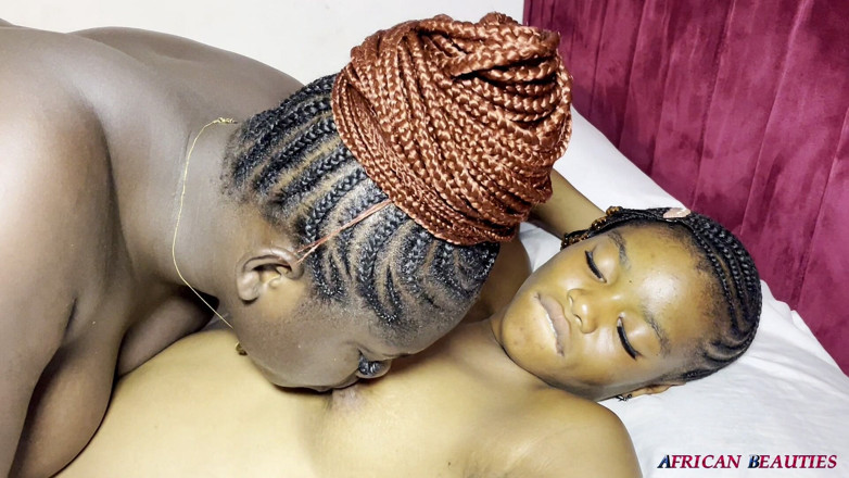 African Beauties: Voglio mangiarti, leccarti il culo e assaggiare la tua piscia...