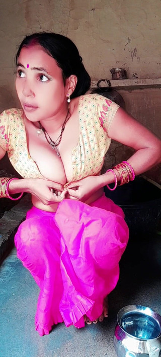 Renudbf: Koupám se sama. Pojďte se mnou vykoupat