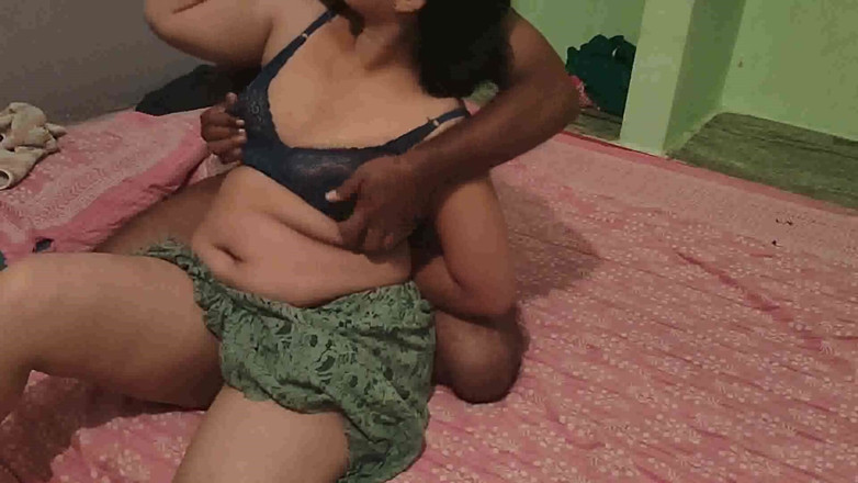 Sexy sindu: Stor röv, Saree och stönande högre par romantiska stunder