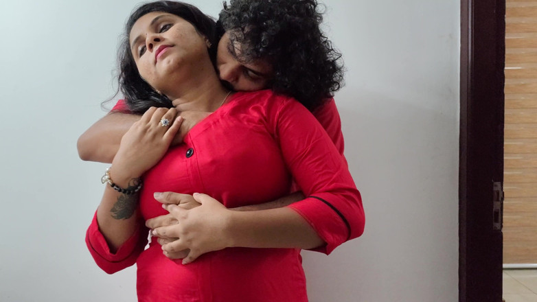 Vaigavarun45: Hintli mallu çift otel odasında seyahat seksi