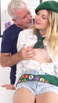 68 anos, doc preenche o buraco fértil da loira linda
