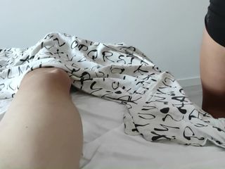 Sensual imagination 69: Ik bespioneerde mijn kamergenoot onder de douche en ze neukt...