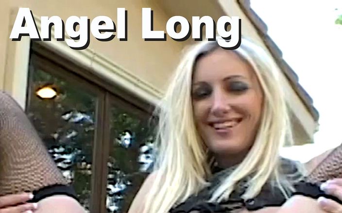 Edge Interactive Publishing: Angel Long spridning uteplats kissa