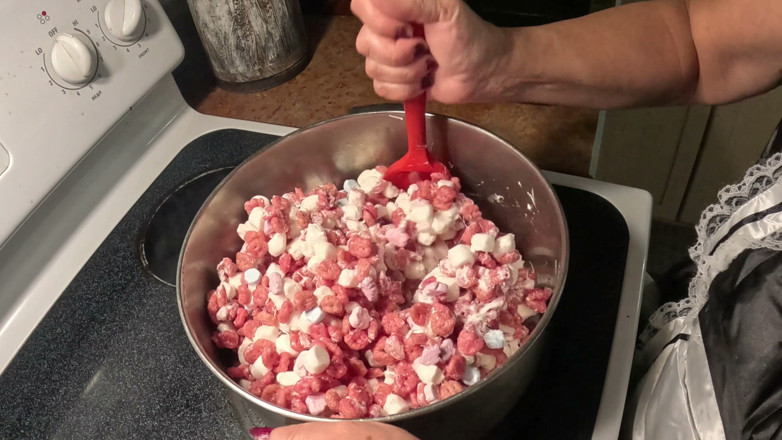 Homesteadmama: Cheryl Cooks a Halloween Treat
