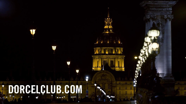 Dorcel Club: Surprise under the table at a swinger dinner