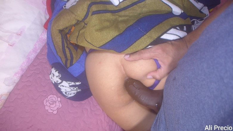 Ali Precio: Flickvän flaggas och förödmjukas med lång kuk i sin tajta...