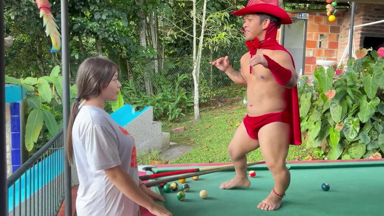 Julianaburning: Přináším lahodné překvapení pro svou přítelkyni s velkým zadkem, je...