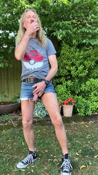 Longhairdude in Short Cutoffs and Converse Wanks in the Garden