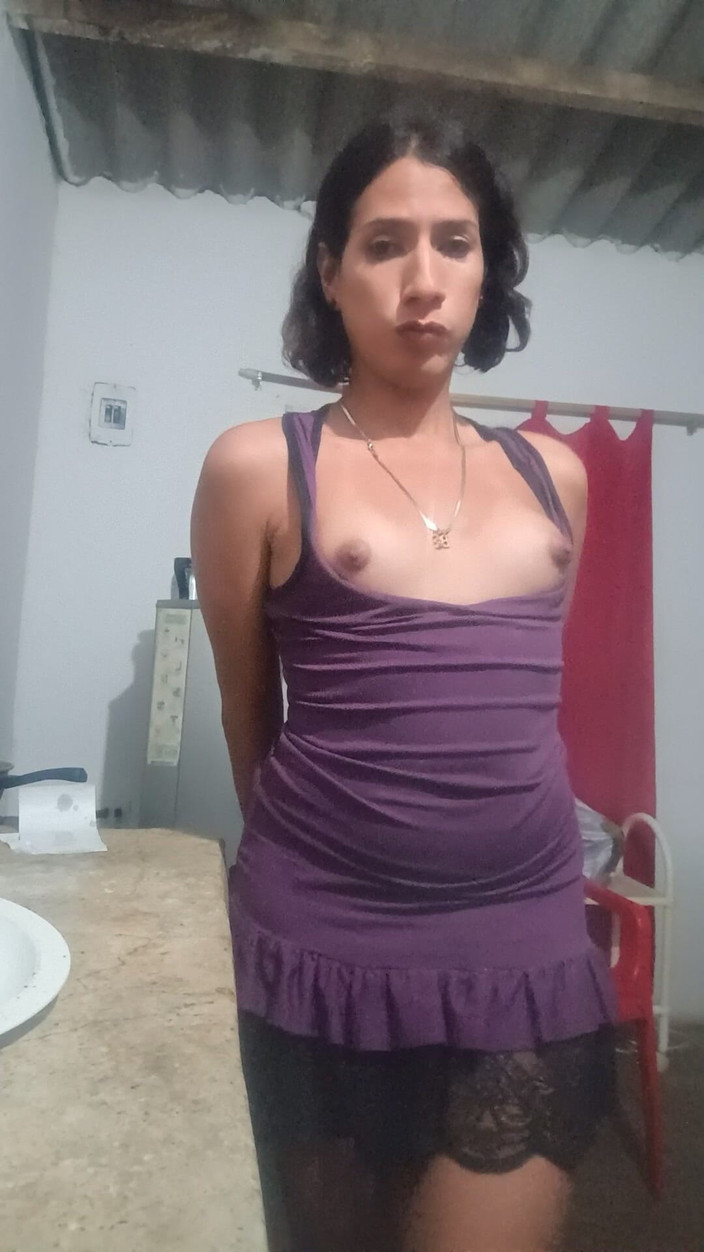 Femboy from Colombia: हम समृद्ध पलों को याद कर रहे हैं