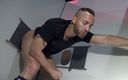 Gaybareback: Sexy schlampe von Viktor Rom in ghlory löcher gefickt