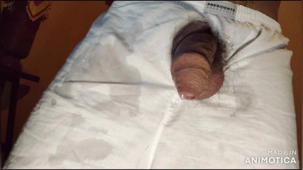 Stink HairyMale: Com op korte broeken