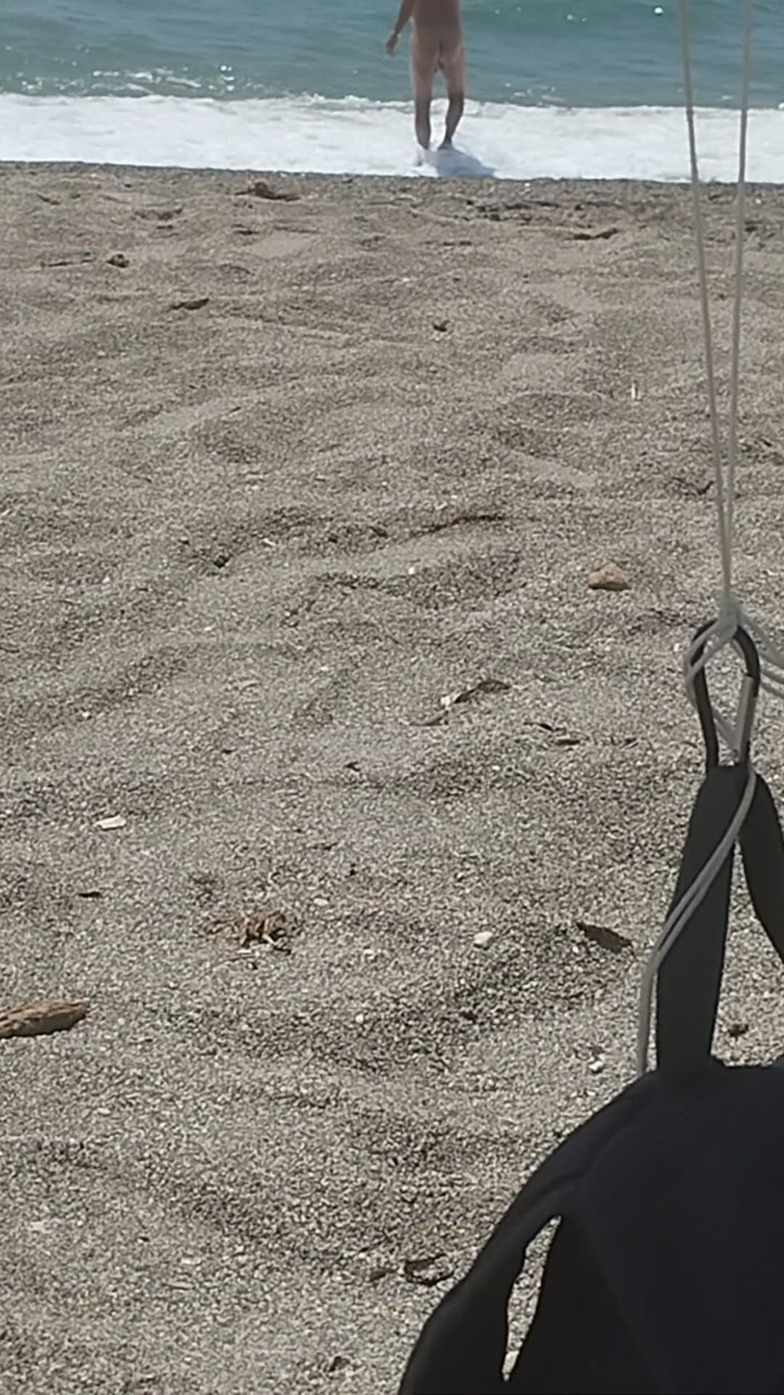 Morbosete000: Sulla Spiaggia Nudo a Godersi