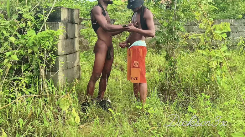 Dickass3x: Sibuk berkrim eboni memutuskan untuk BTM untuk batang besar selepas...