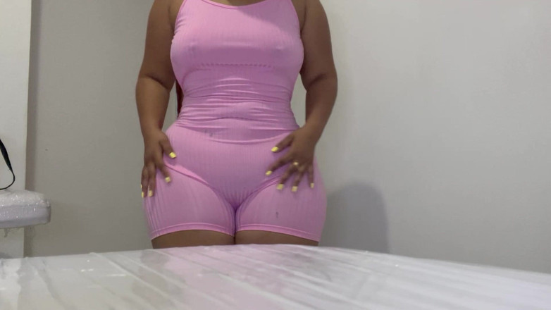 pampammedallo: Deliciosa bunda da minha madrasta enfermeira
