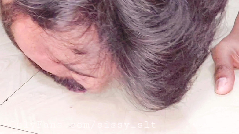 Sissy Slut Simran: Blowjob dan kongkek dubur semasa dalam banci sangkar