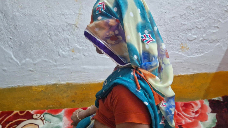 Busty Banuu: Pembantu semok ngentot habis-habisan