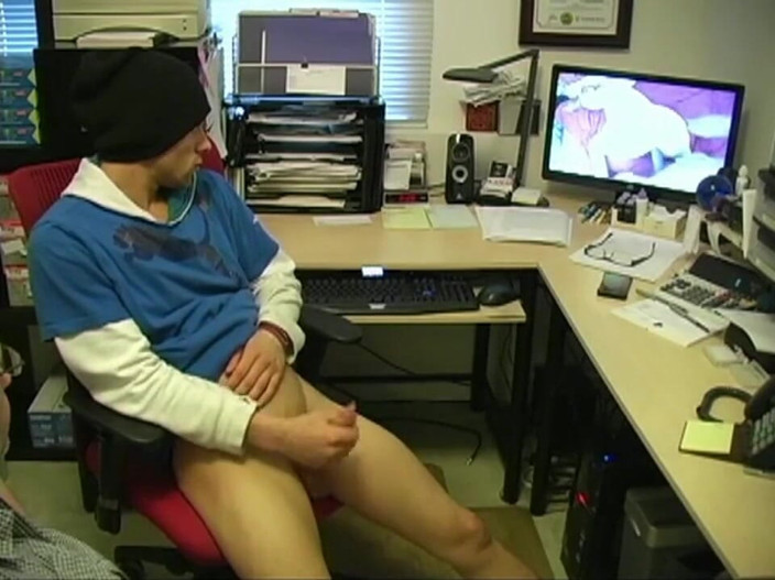 The Great Canadian Male: Un'esplosione dal passato - Unico