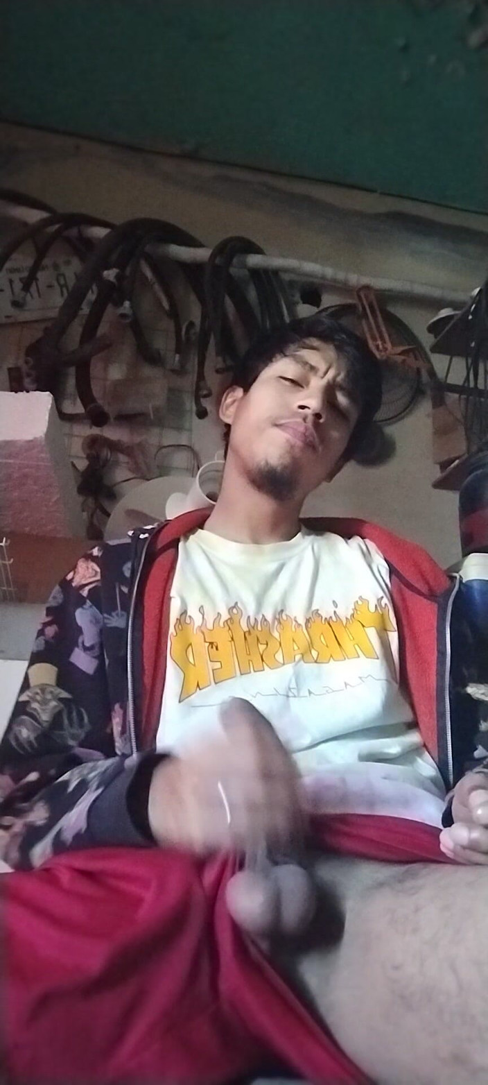 AlexAlejandro13: Ieșind din baie