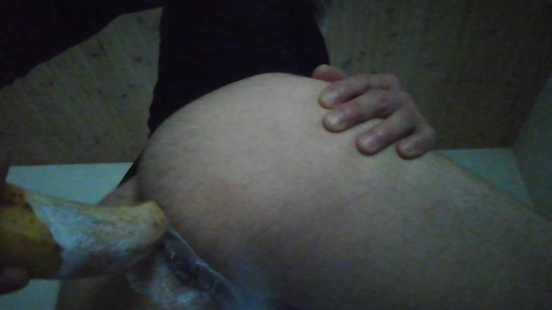 BDSM TS beginner: 엉덩이에 바나나를 따먹는 TS