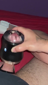 Nachtelijke aftrekbeurt grote sperma-voetfetisj