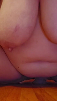 Bbw berijdt dildo!