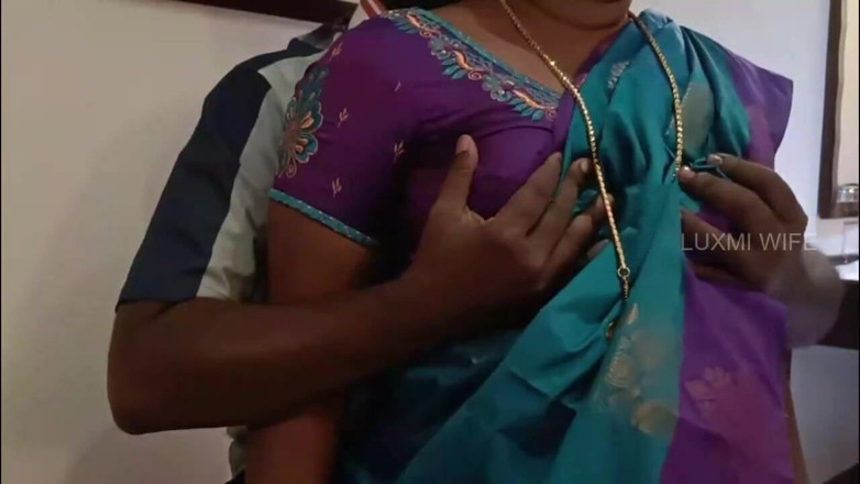 Luxmi Wife: Seks untuk sewa - pemilik rumah mengongkek isteri dalam saree sutera -...