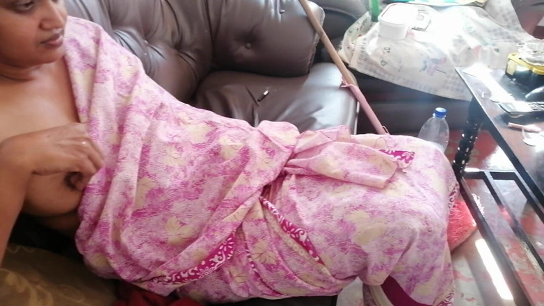 Tina Baby: Ev hizmetçisine seks videosu gösterdim ve amcığı ıslaktı