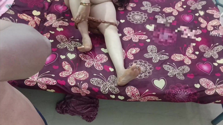 Muruga: Ishu, sexe sans cabine d’essayage