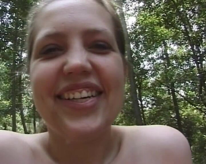 BB Video - Vintage Story: 德国业余成熟的女性独奏户外大奶黑发玩具